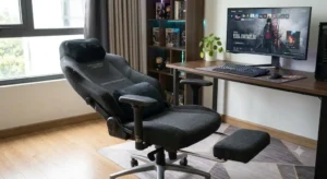 Sedia gaming in tessuto traspirante con schienale reclinabile per il massimo comfort