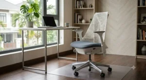 Sedia Herman Miller Sayl con schienale sospeso per ambienti di lavoro moderni